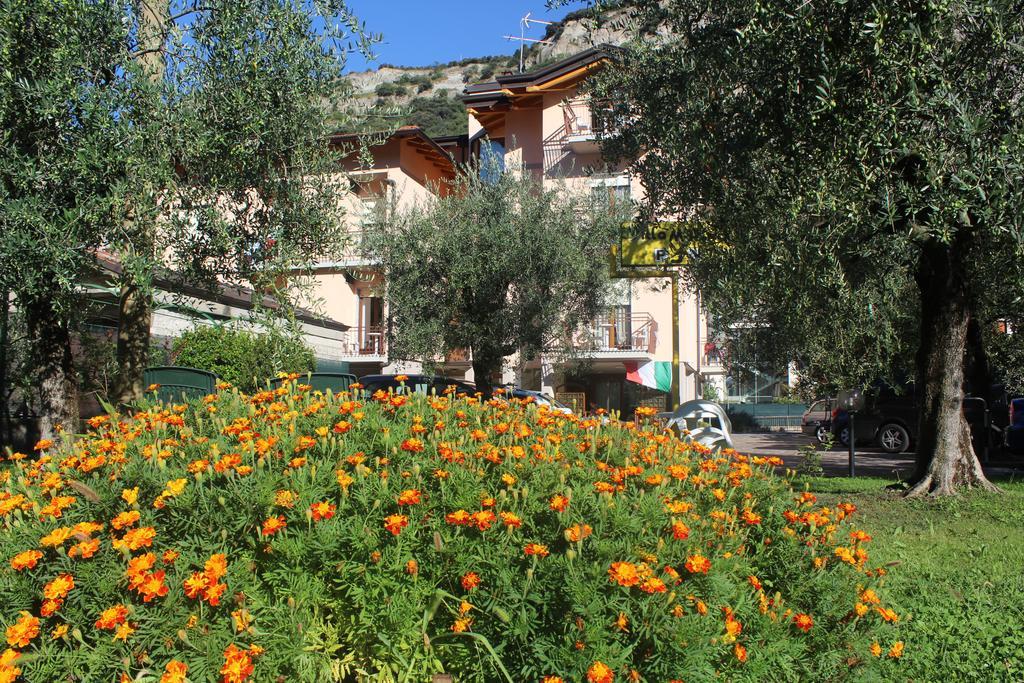 Villa Marina Torbole Sul Garda Exterior foto
